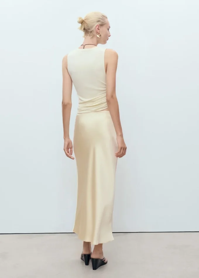 Midi-Rock aus Satin Midi-Rock aus Satin