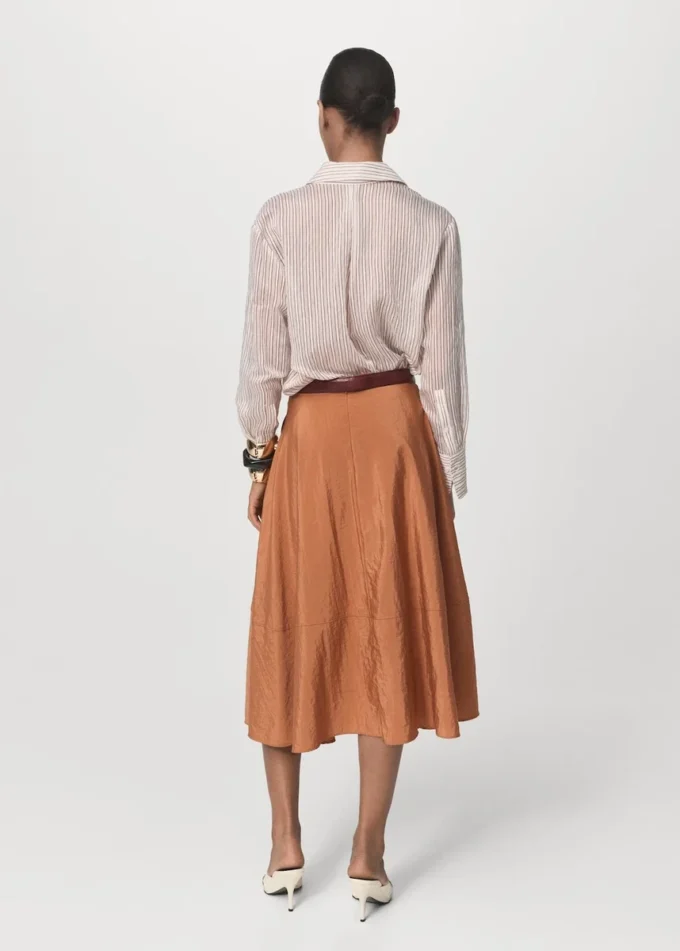 Midi-Rock aus Satin Midi-Rock aus Satin