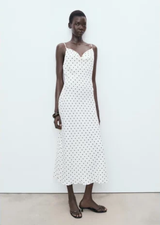 Midikleid mit drapiertem Ausschnitt