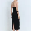 Midikleid mit Rückenausschnitt Midikleid mit Rückenausschnitt