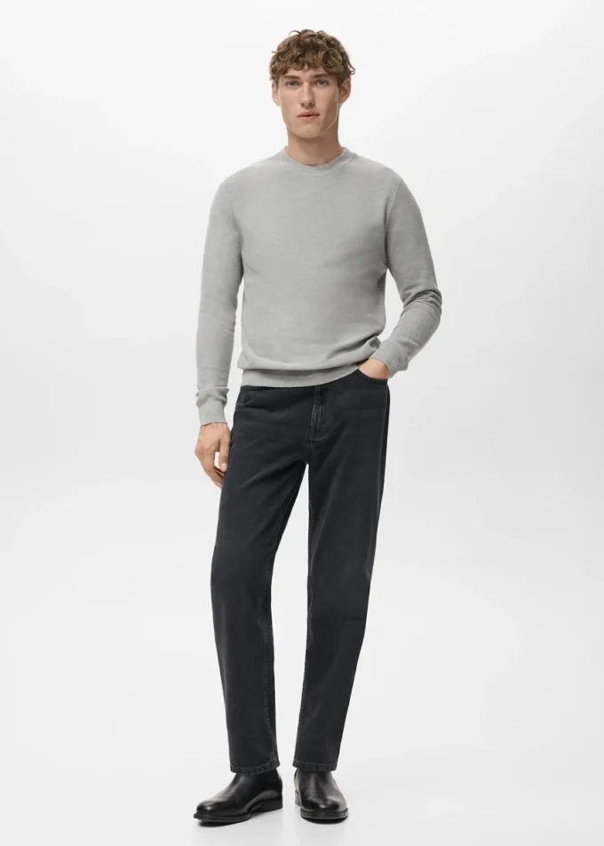 Mikrostrukturierter Baumwollstrickpullover Mikrostrukturierter Baumwollstrickpullover