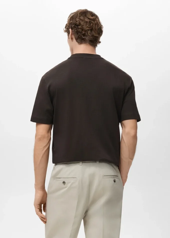 Mittelschweres T-Shirt in regulärer Passform Mittelschweres T-Shirt in regulärer Passform