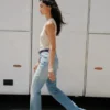 Mittlere Leibhöhe, ausgestellte Jeans Mittlere Leibhöhe, ausgestellte Jeans