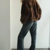 Mittlere Leibhöhe, ausgestellte Jeans
