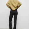 Mittlere Leibhöhe, ausgestellte Jeans Mittlere Leibhöhe, ausgestellte Jeans