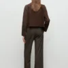 Mittlere Leibhöhe, verkürzte Hose mit geradem Bein Mittlere Leibhöhe, verkürzte Hose mit geradem Bein