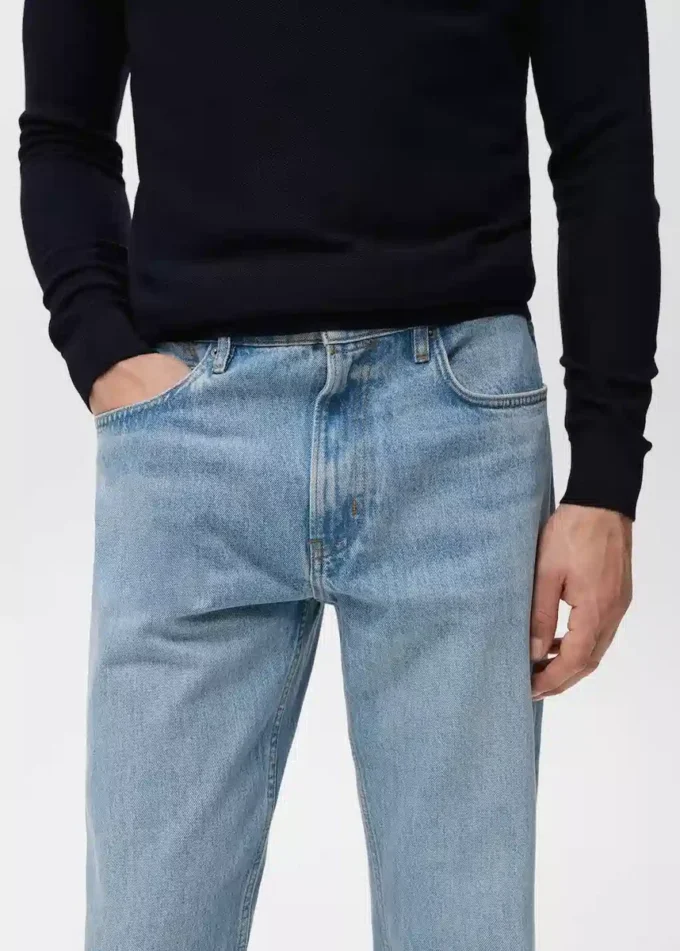 Moby Straight Fit Jeans in heller Waschung