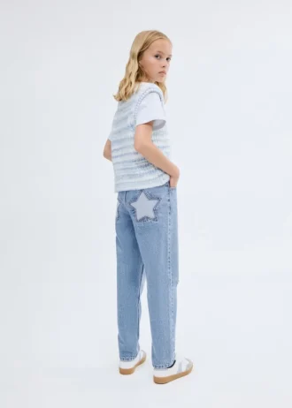 Mom-Fit-Jeans mit dekorativen Rissen
