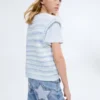 Mom-Fit-Jeans mit dekorativen Rissen Mom-Fit-Jeans mit dekorativen Rissen
