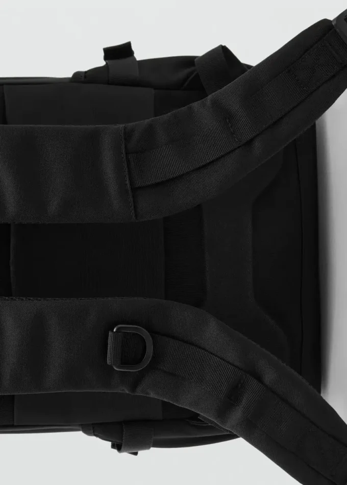 Multifunktionaler Rucksack mit Taschen Multifunktionaler Rucksack mit Taschen