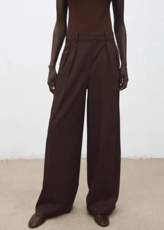 Nadelstreifen-Jumpsuit-Kombination