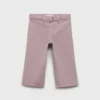 Nahtlose Jeans mit ausgefranstem Saum Nahtlose Jeans mit ausgefranstem Saum