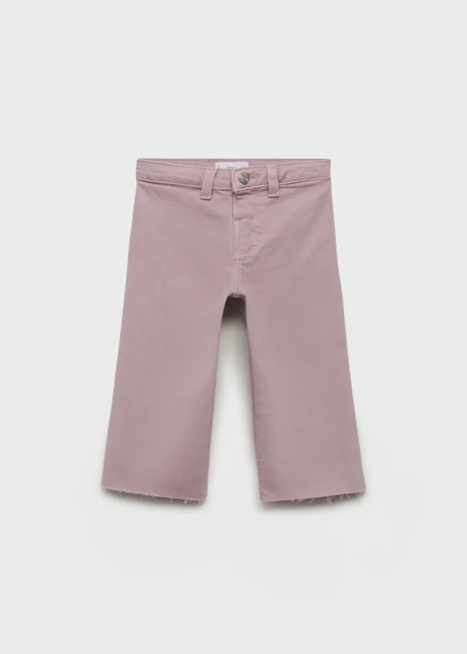 Nahtlose Jeans mit ausgefranstem Saum Nahtlose Jeans mit ausgefranstem Saum