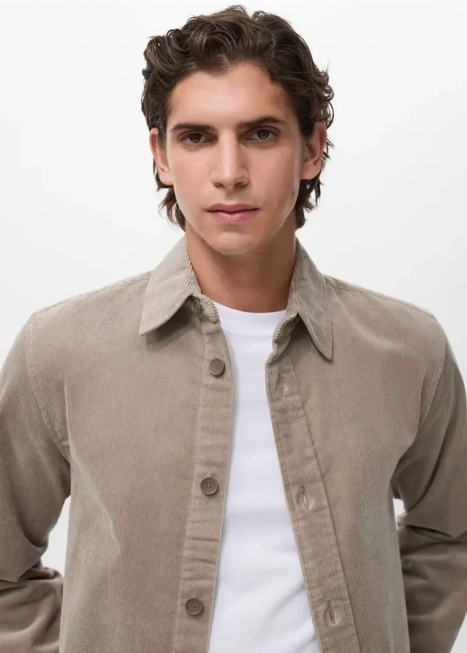 Overshirt aus Baumwollcord Overshirt aus Baumwollcord