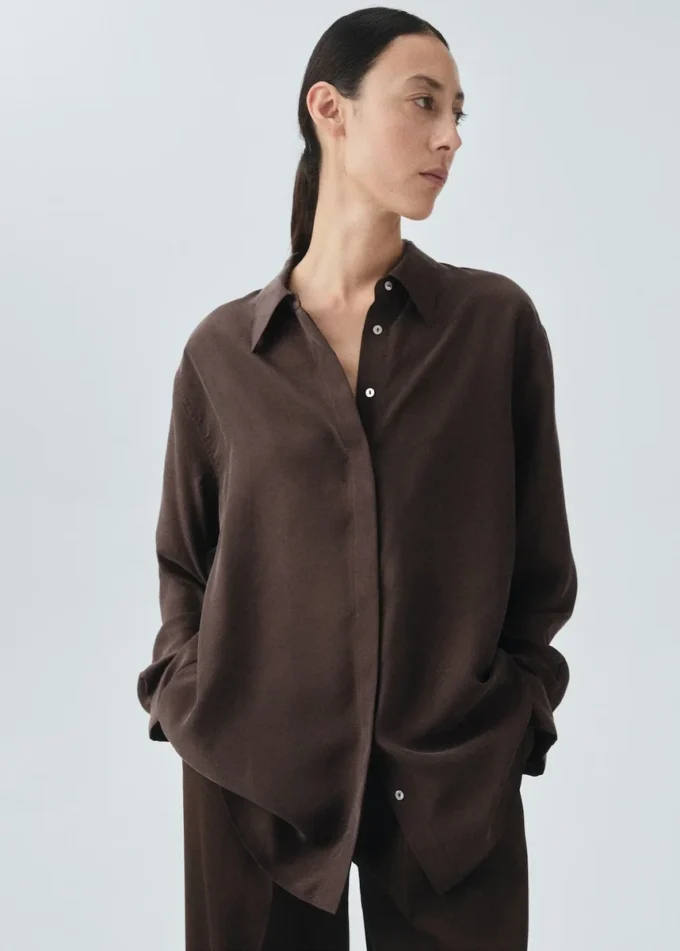 Oversize-Hemd aus 100 % Seide Oversize-Hemd aus 100 % Seide