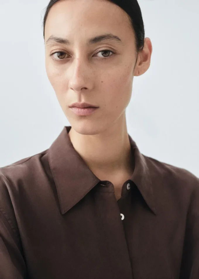 Oversize-Hemd aus 100 % Seide Oversize-Hemd aus 100 % Seide