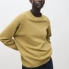 Oversize-Pullover mit gerippten Bündchen Oversize-Pullover mit gerippten Bündchen