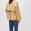 Oversized-Barnjacke mit Schulterklappen Oversized-Barnjacke mit Schulterklappen