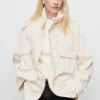 Oversized-Jeansjacke mit Taschen Oversized-Jeansjacke mit Taschen