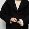Oversized-Kurzmantel aus Wolle Oversized-Kurzmantel aus Wolle