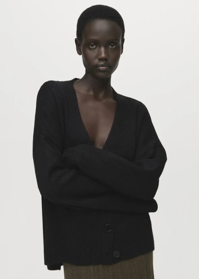 Oversized-Strickjacke mit V-Ausschnitt