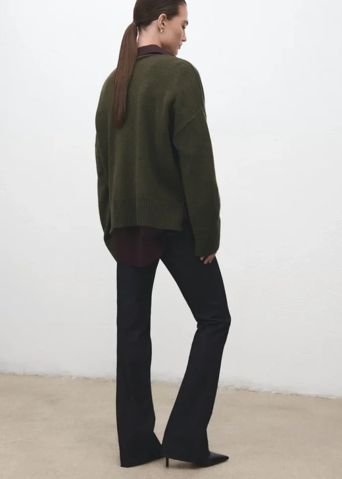 Oversized-Strickjacke mit V-Ausschnitt
