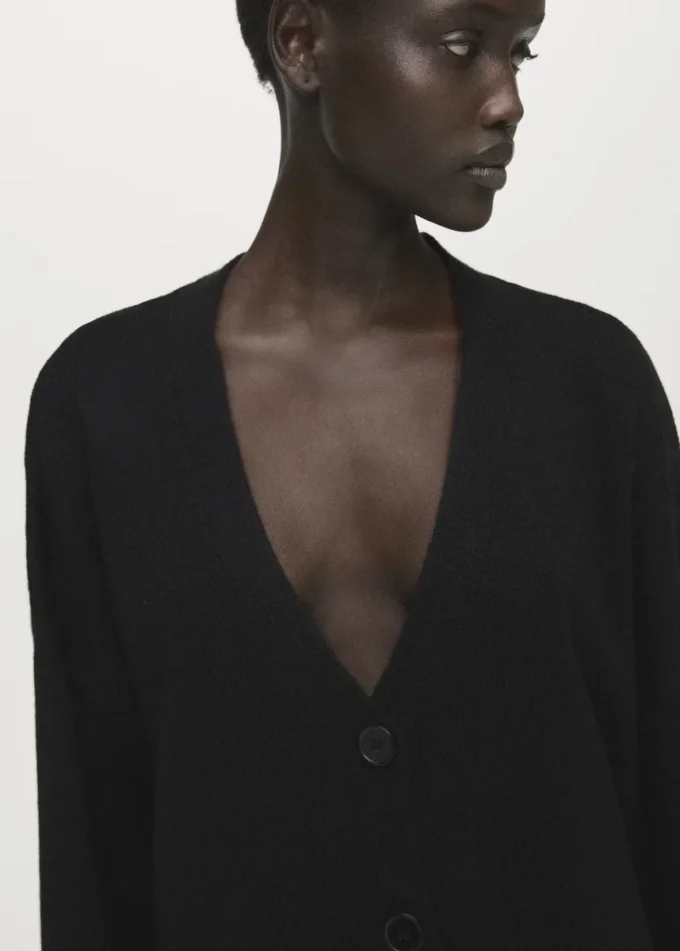 Oversized-Strickjacke mit V-Ausschnitt