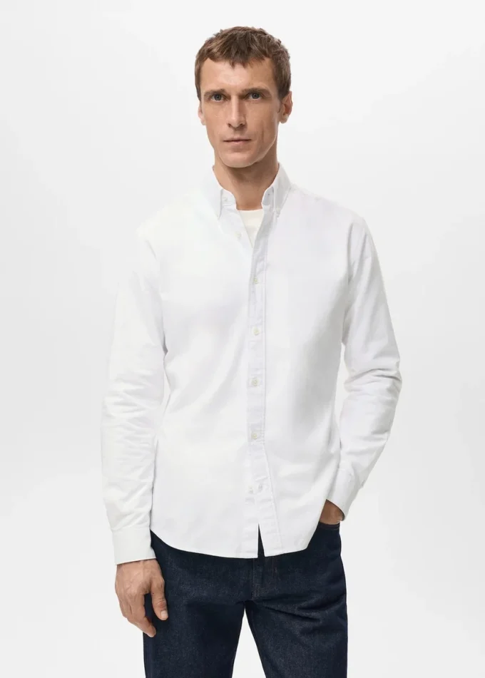 Oxford-Hemd aus 100 % Baumwolle Oxford-Hemd aus 100 % Baumwolle