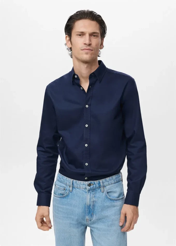 Oxford-Hemd aus 100 % Baumwolle Oxford-Hemd aus 100 % Baumwolle