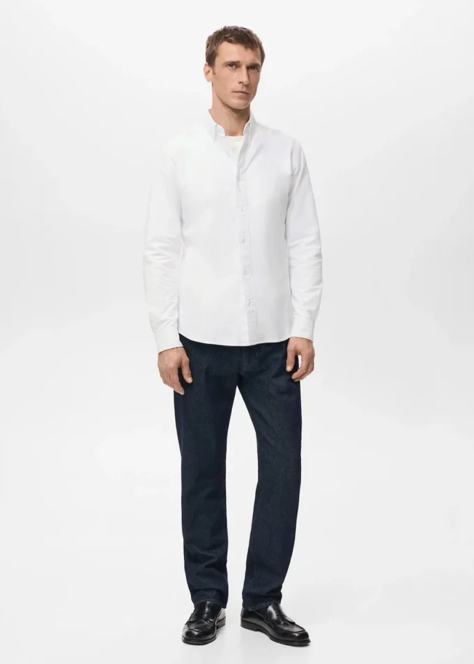 Oxford-Hemd aus 100 % Baumwolle Oxford-Hemd aus 100 % Baumwolle