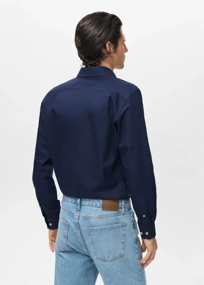 Oxford-Hemd aus 100 % Baumwolle Oxford-Hemd aus 100 % Baumwolle