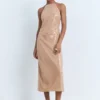 Paillettenbesetztes Neckholder-Kleid Paillettenbesetztes Neckholder-Kleid