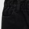 Paperbag-Jeans mit Knöpfen Paperbag-Jeans mit Knöpfen