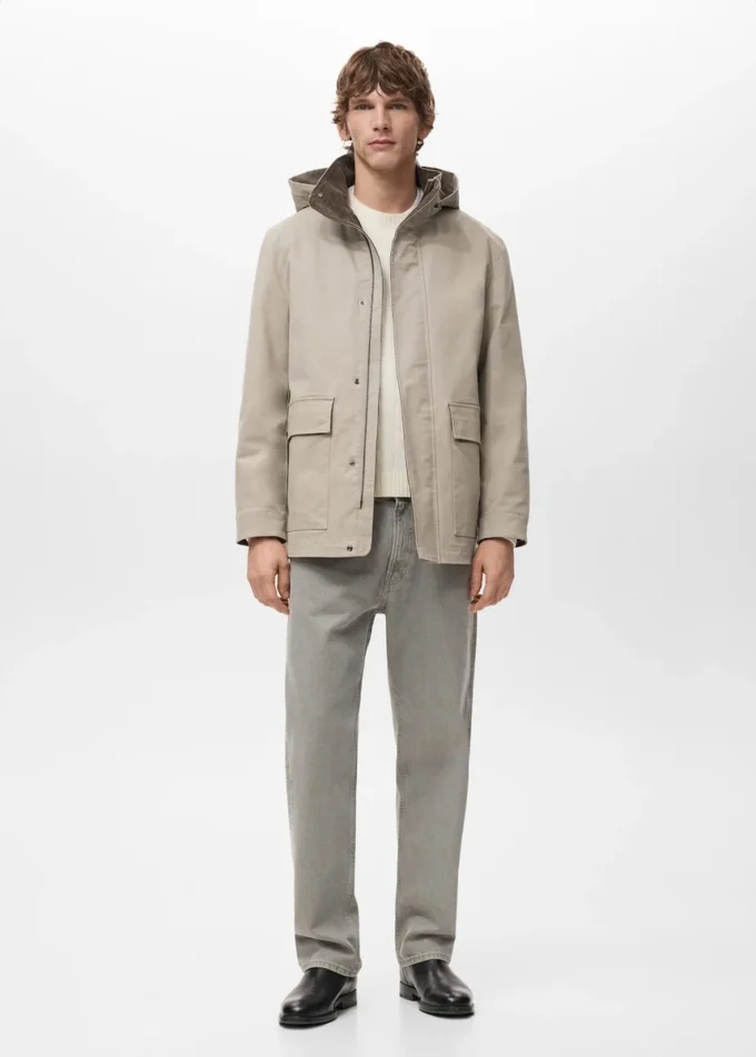Parka mit abnehmbarer Innenkapuze Parka mit abnehmbarer Innenkapuze