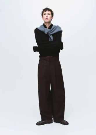 Perkins-Hals-Pullover mit Knopf Perkins-Hals-Pullover mit Knopf