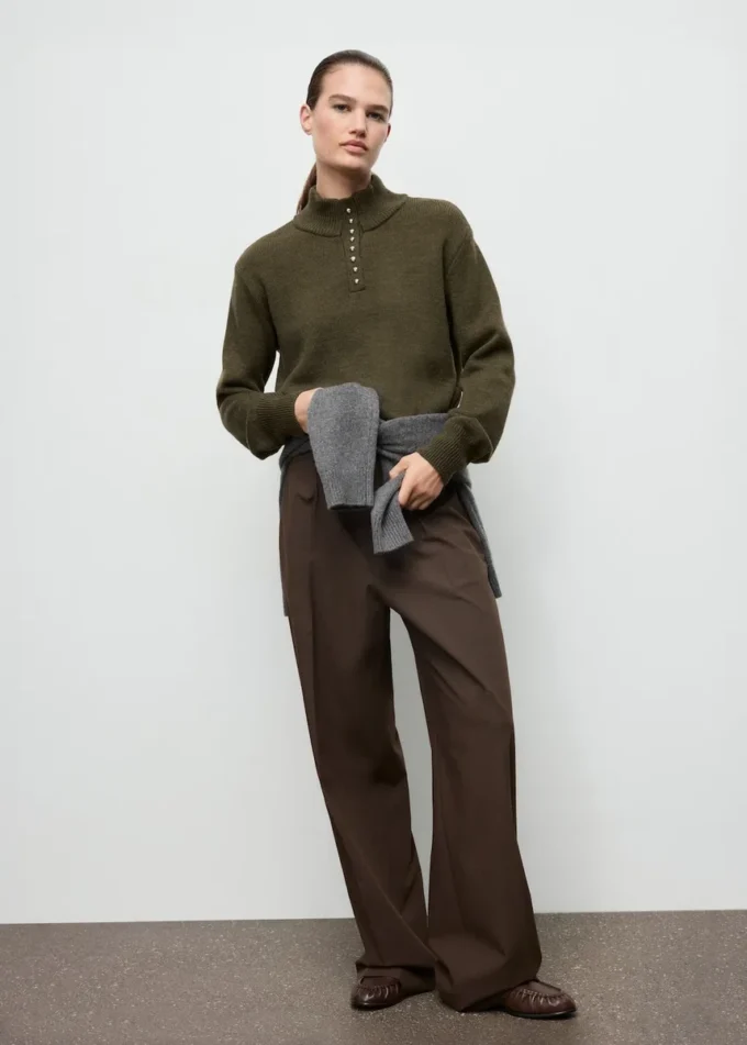 Perkins-Hals-Pullover mit Knopf
