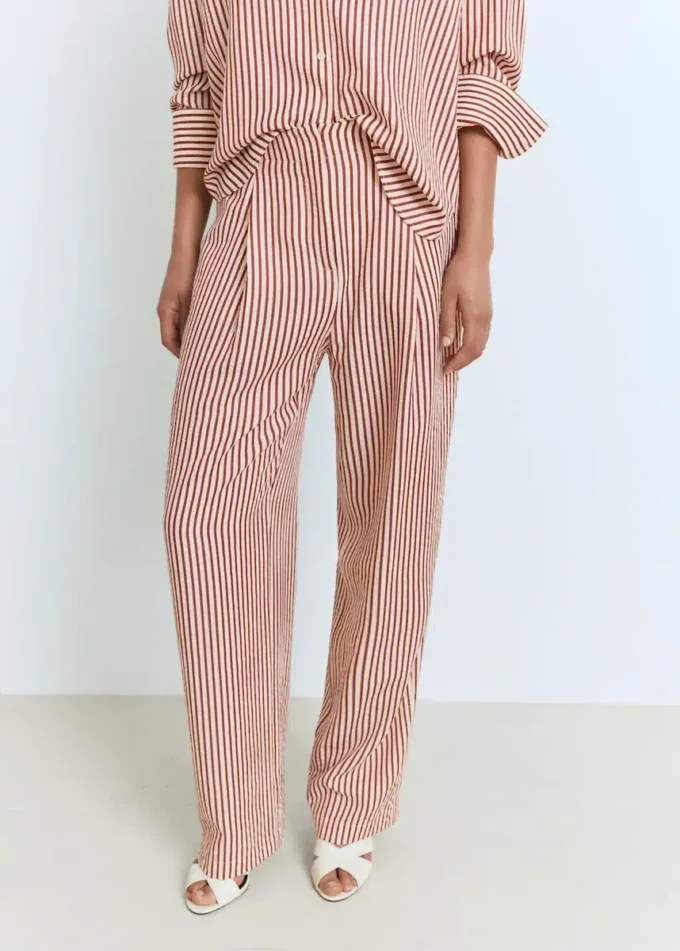 Plissierte gestreifte Hose