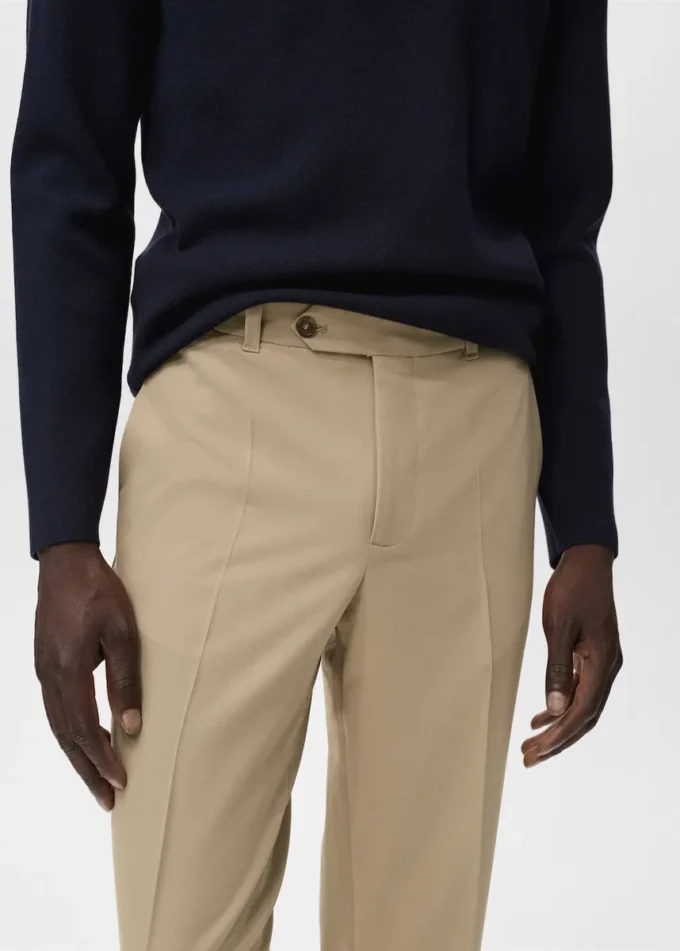 Plissierte Slim-Fit-Hose