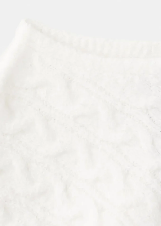 Poncho mit Zopfmuster Poncho mit Zopfmuster