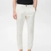 Prato kurze, konisch geschnittene Chino-Hose Prato kurze, konisch geschnittene Chino-Hose