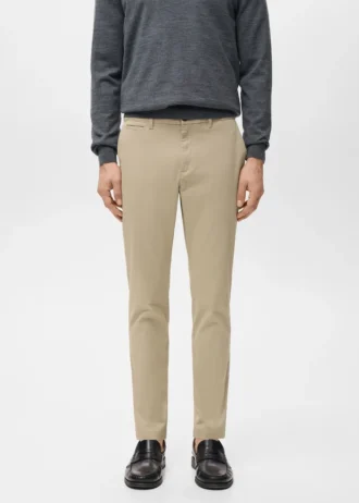 Prato kurze, konisch geschnittene Chino-Hose