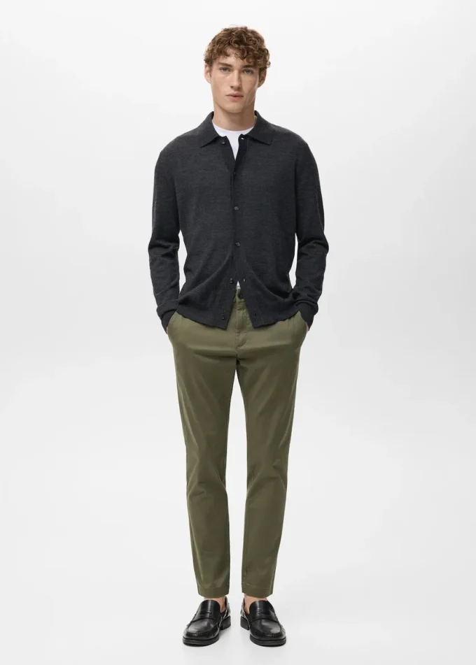 Prato kurze, konisch geschnittene Chino-Hose