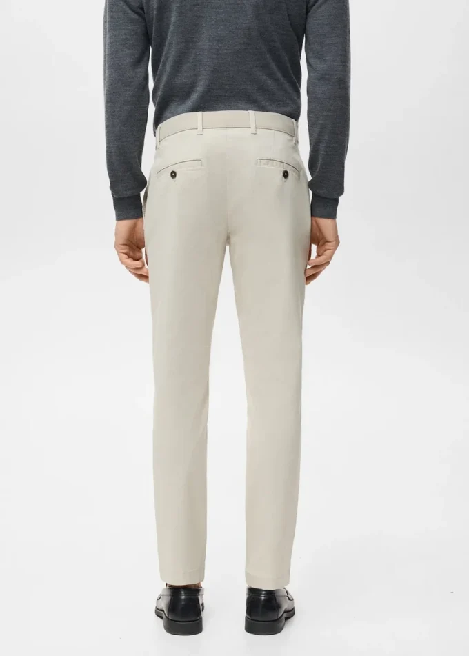 Prato kurze, konisch geschnittene Chino-Hose