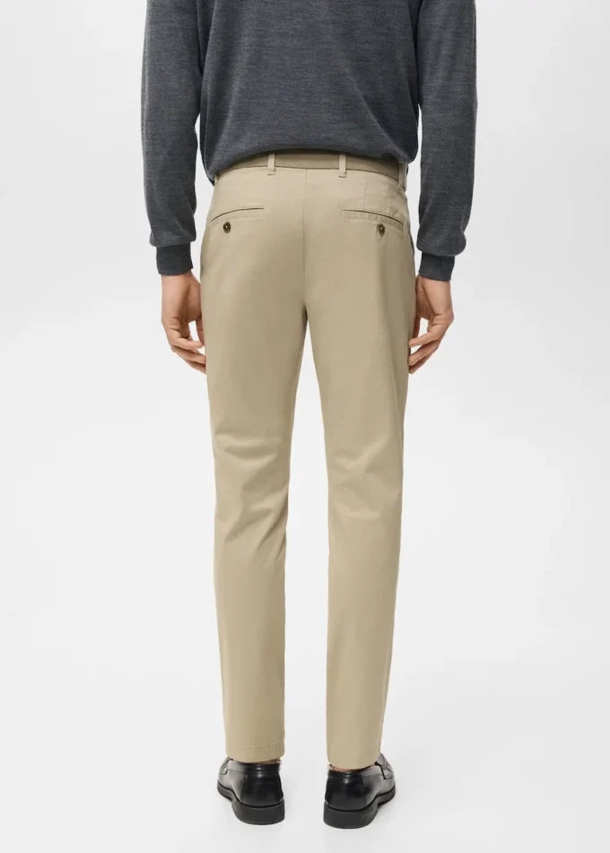 Prato kurze, konisch geschnittene Chino-Hose