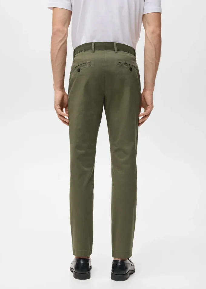 Prato kurze, konisch geschnittene Chino-Hose
