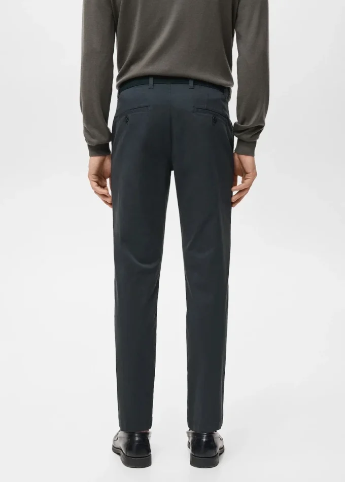 Prato kurze, konisch geschnittene Chino-Hose