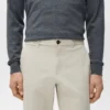 Prato kurze, konisch geschnittene Chino-Hose