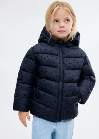 Pufferjacke mit Sternen