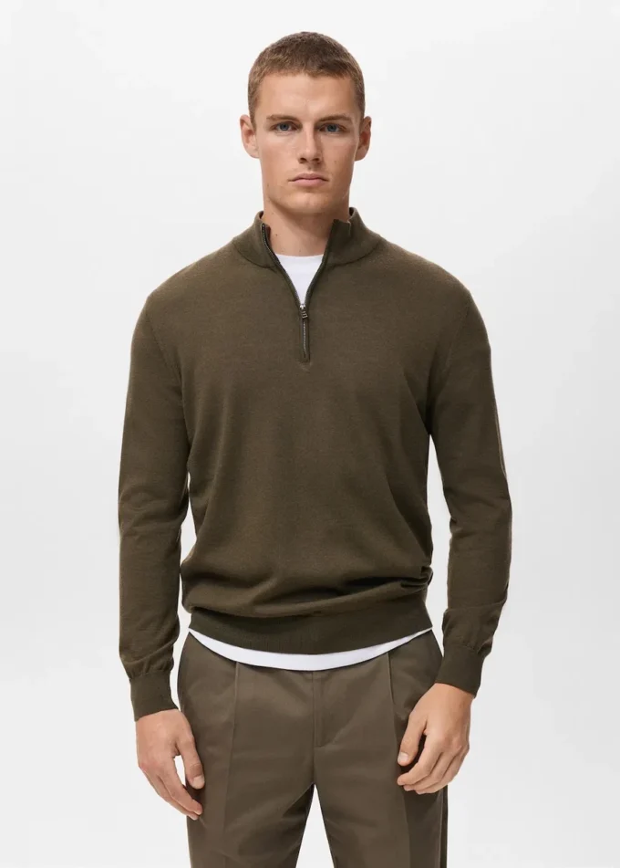 Pullover aus 100 % Merinowolle mit Perkins-Kragen