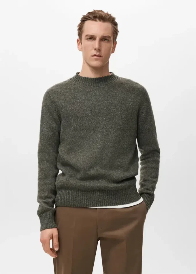 Pullover aus Wollmischung mit geripptem Kragen